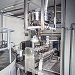 분말 제품의 연속 응집을 위한 amixon® 링층 혼합 과립기.