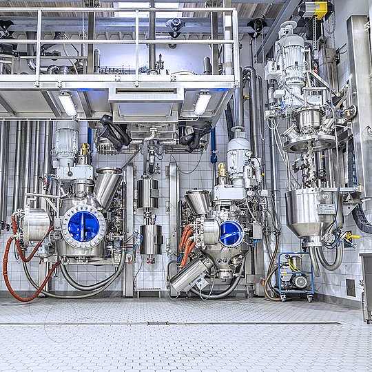 [Translate to Español:] Neue Hochleistungsreaktoren mit amixon®-Technologie.