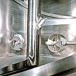 左は10枚のブレードを備えたカッティング・ローター。右はローター・ステーター・システム。これらのツールは、スパイラル・ミキシング・ツールの効果を補完するものである。