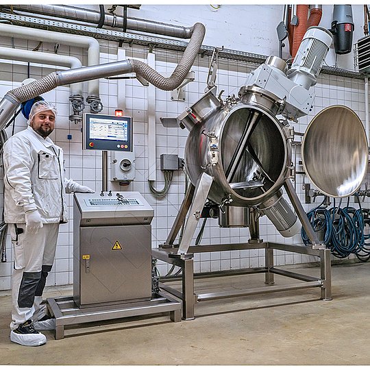 Mezcladora de bolas huecas para lotes de 400 litros