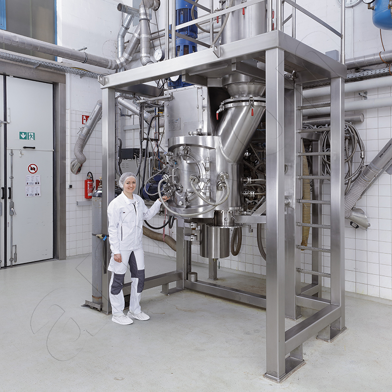 Flat-bottom dryer/reactor for experimental purposes in the amixon® technical centre.