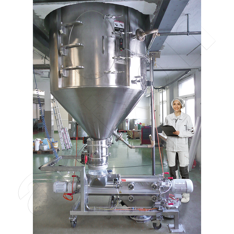 amixon® mezclador cónico con 2,2 m³ de capacidad útil.