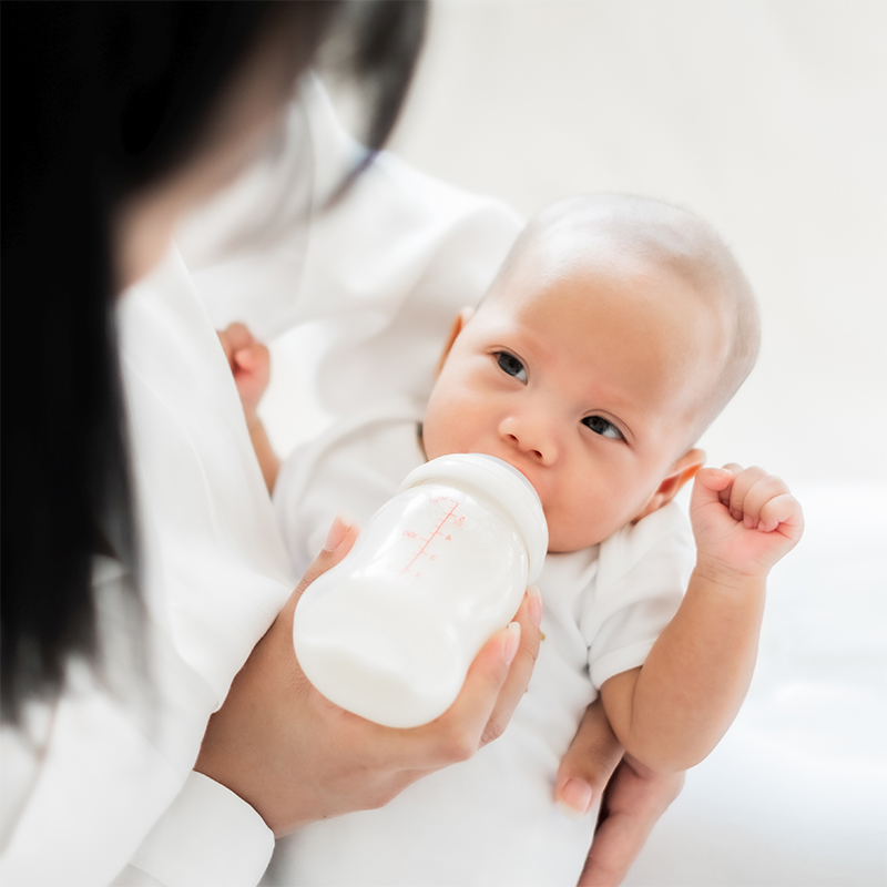 Balanced nutrient content, purity and convenient use - infant formula without lumps.